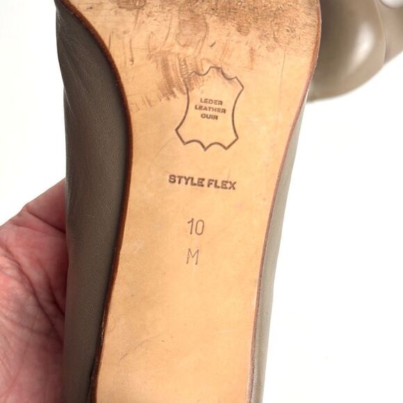 BALLY ROSEBUD Classic Leather Taupe Pumps Heels US 10 - Picture 13 of 14